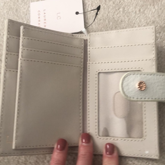 NWT vegan leather Lauren Conrad white wallet with gold hardware - Picture 4 of 5
